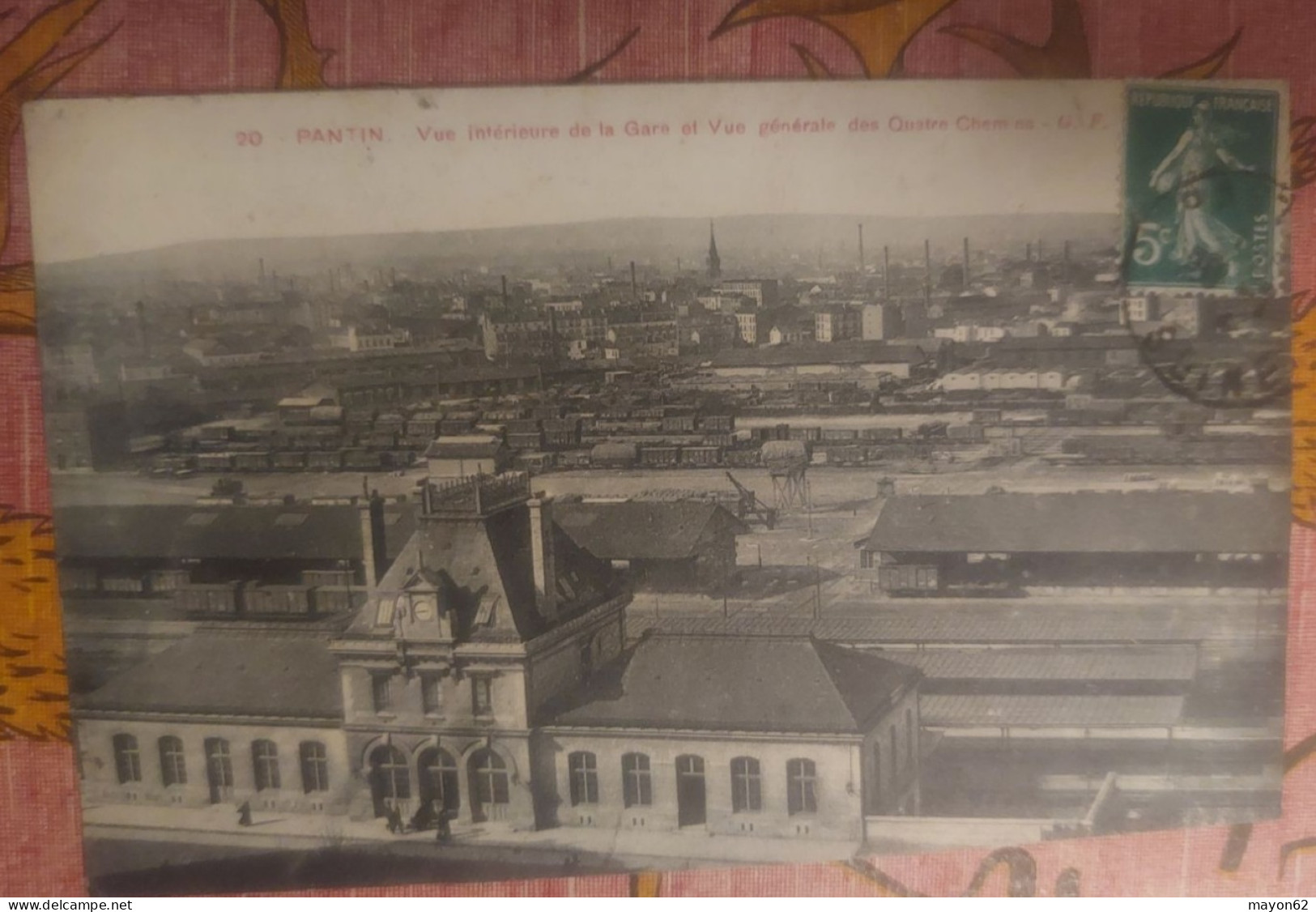 PANTIN 93 - VUE INTERIEURE DE LA GARE ET VUE GENERALE DES QUATRES CHEMINS - Pantin