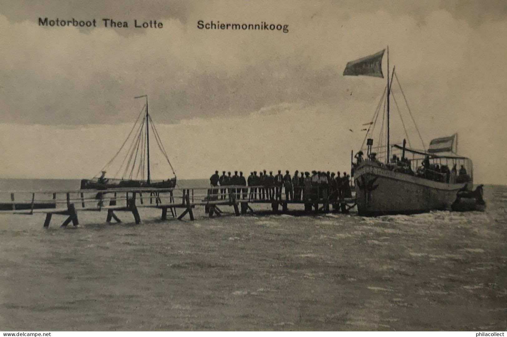 Schiermonnikoog // Motorboot Thea Lotte (aankomst - Veel Volk 19?? Topkaart - Schiermonnikoog
