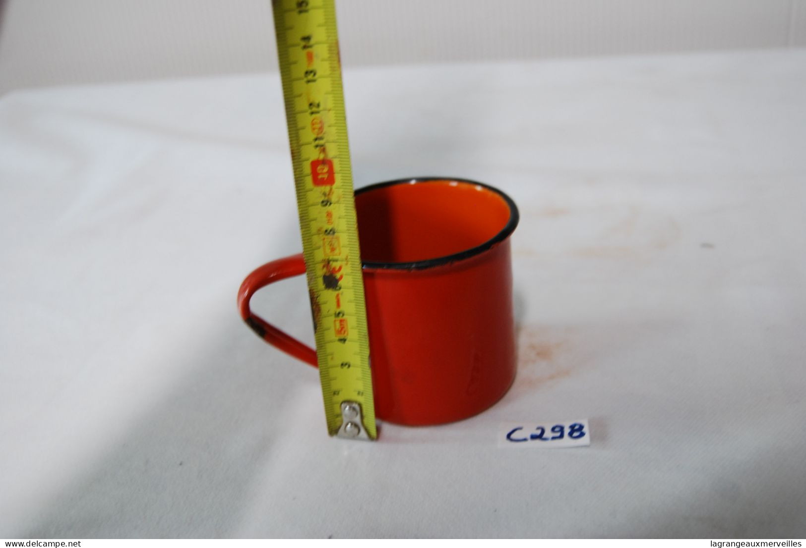 C298 Ancienne Tasse En émaillé - Vintage - Rouge - Cups