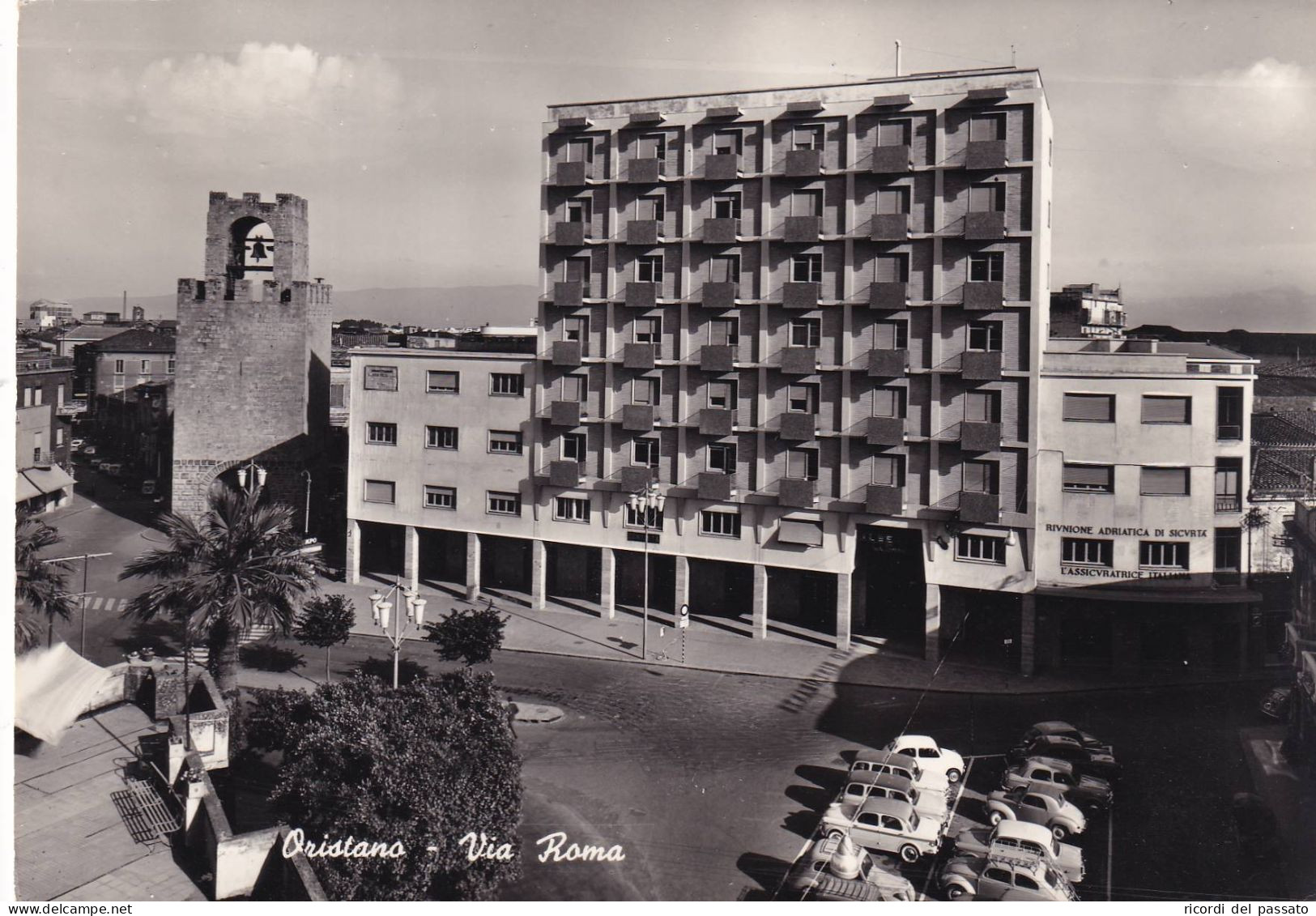 Cartolina Oristano - Via Roma - Oristano