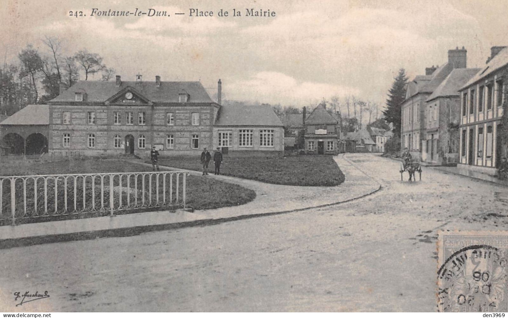 FONTAINE-le-DUN (Seine-Maritime) - Place De La Mairie - Attelage D'Ane - Voyagé 1908 (2 Scans) - Fontaine Le Dun