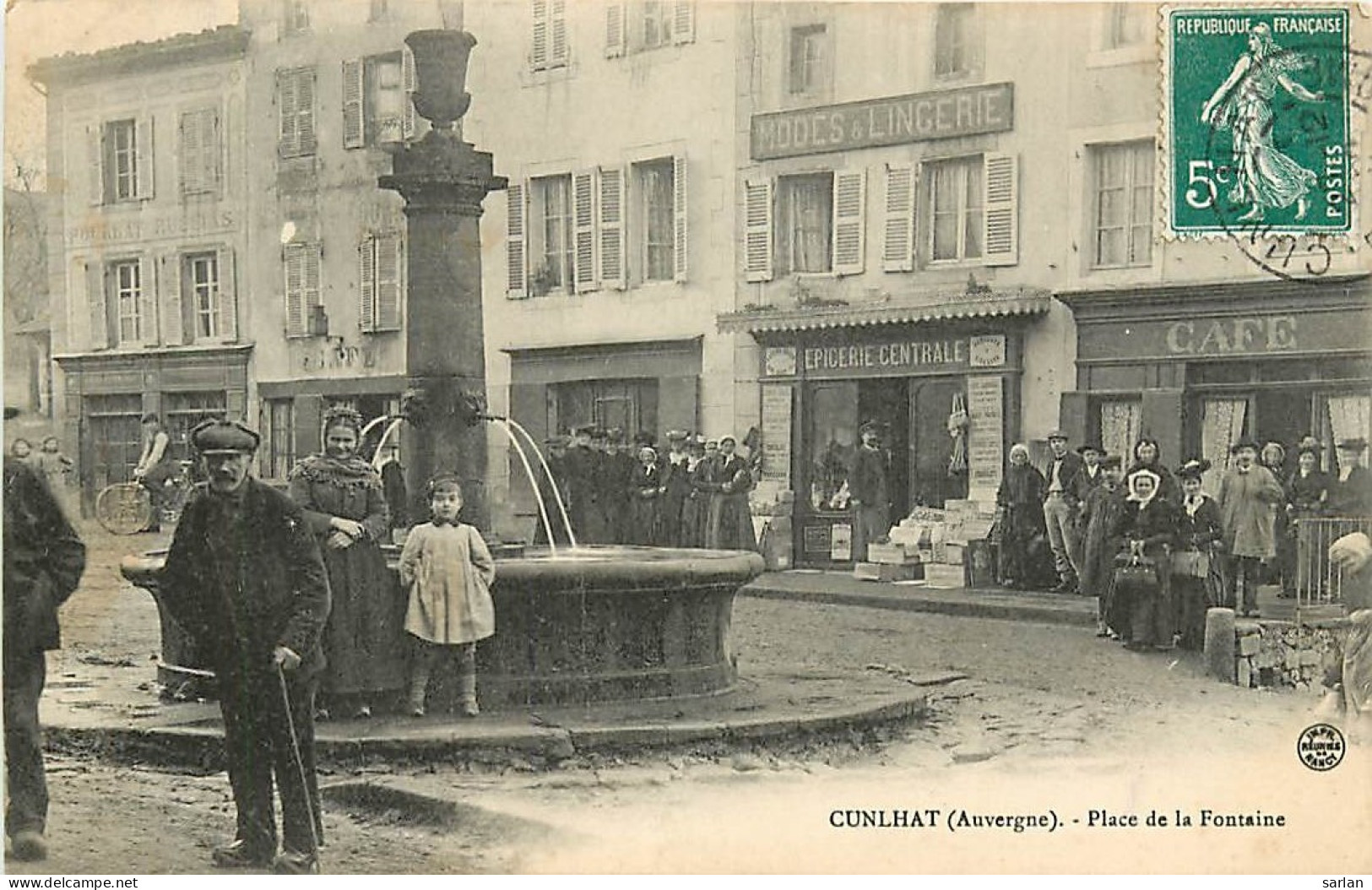 63 , CUNLHAT , Place De La Fontaine , * 358 63 - Cunlhat