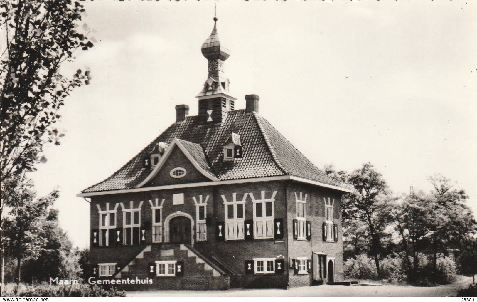 4905 124 Maarn, Gemeentehuis. (Fotokaart.)  - Maarn