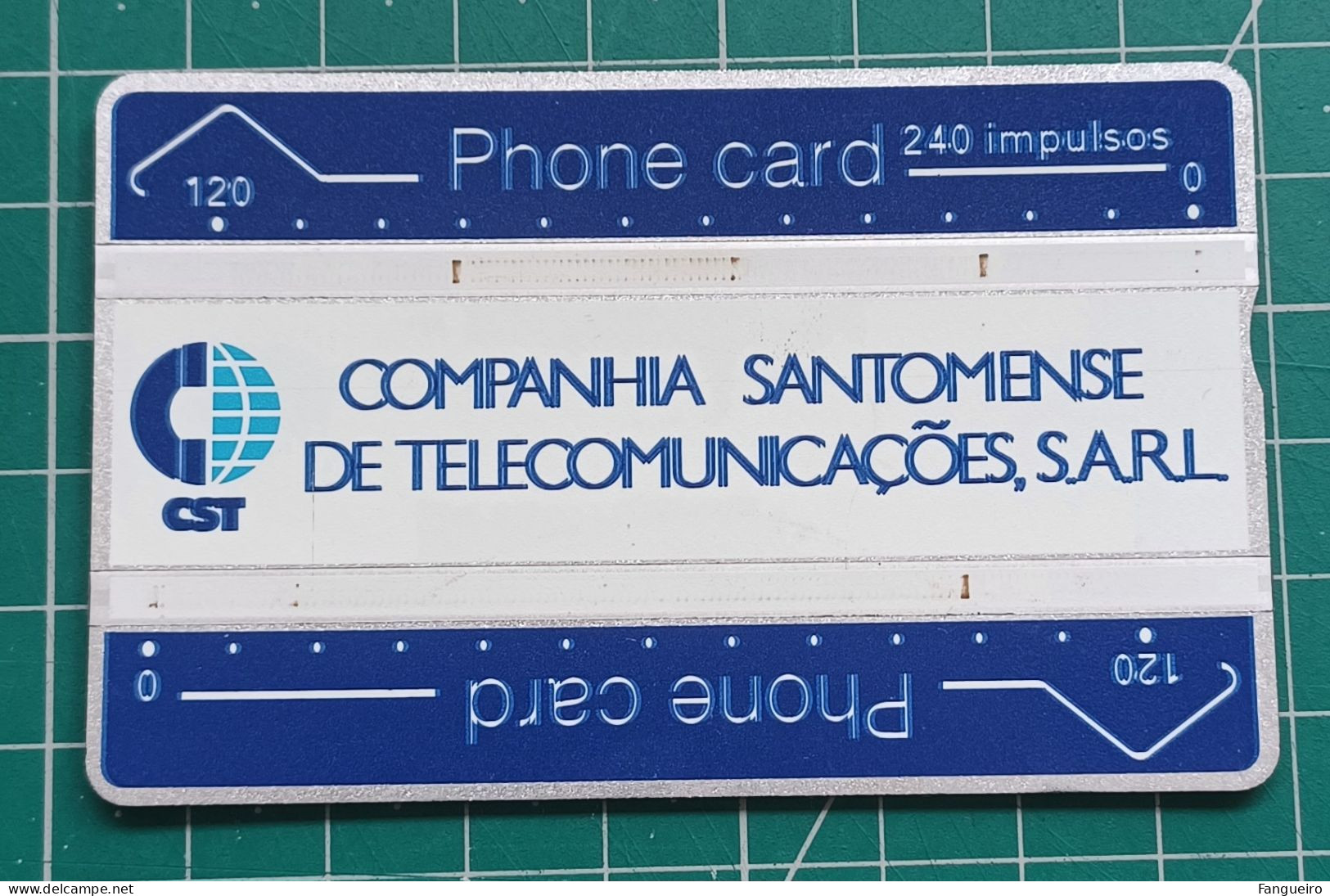 SAO TOME AND PRINCIPE  USED PHONECARD (112K) (number 1) - San Tomé E Principe