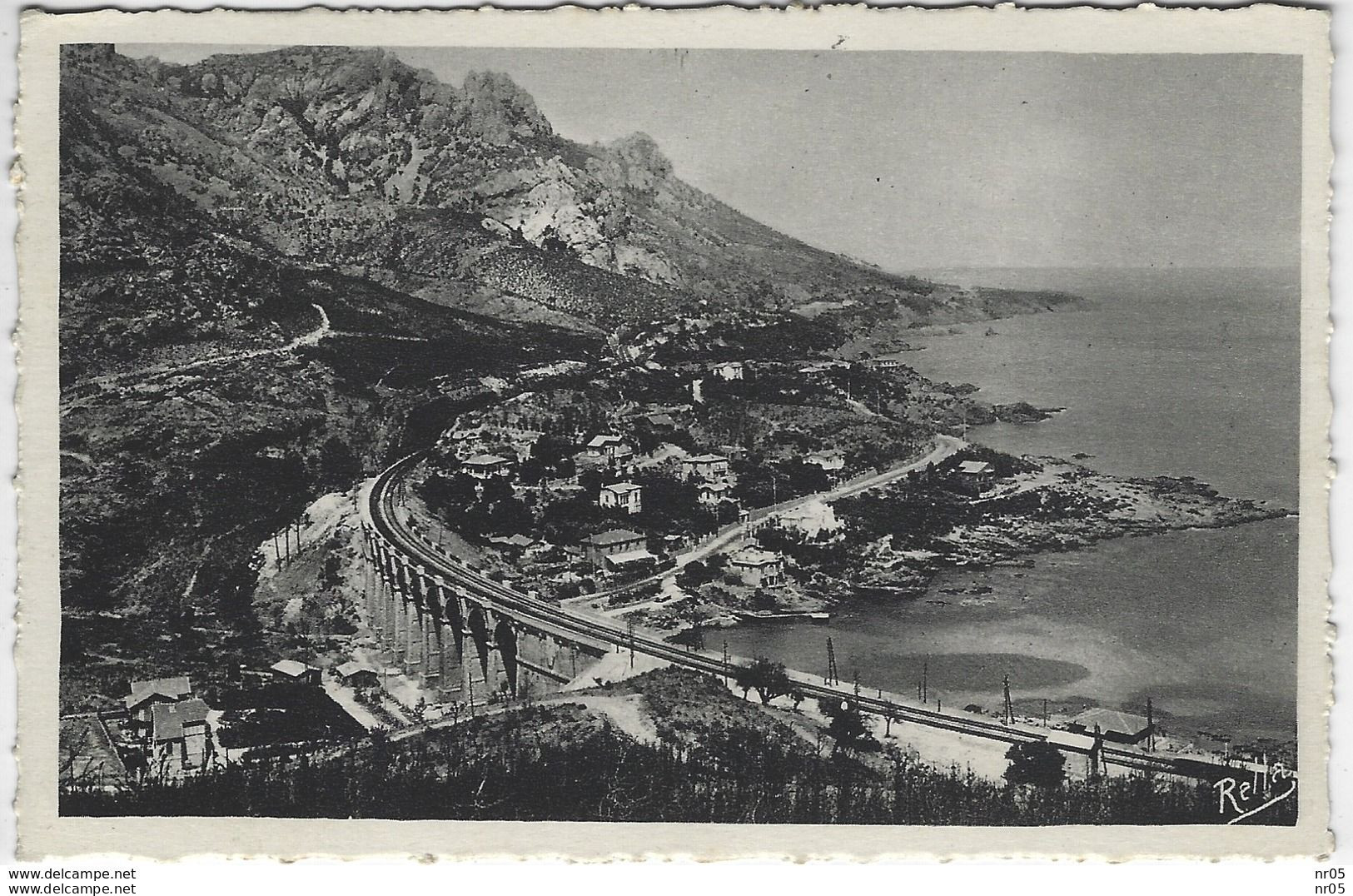 83 - ANTHEOR - La Route De La Corniche Et Le Viaduc Du Chemin De Fer    ( Var ) - Antheor