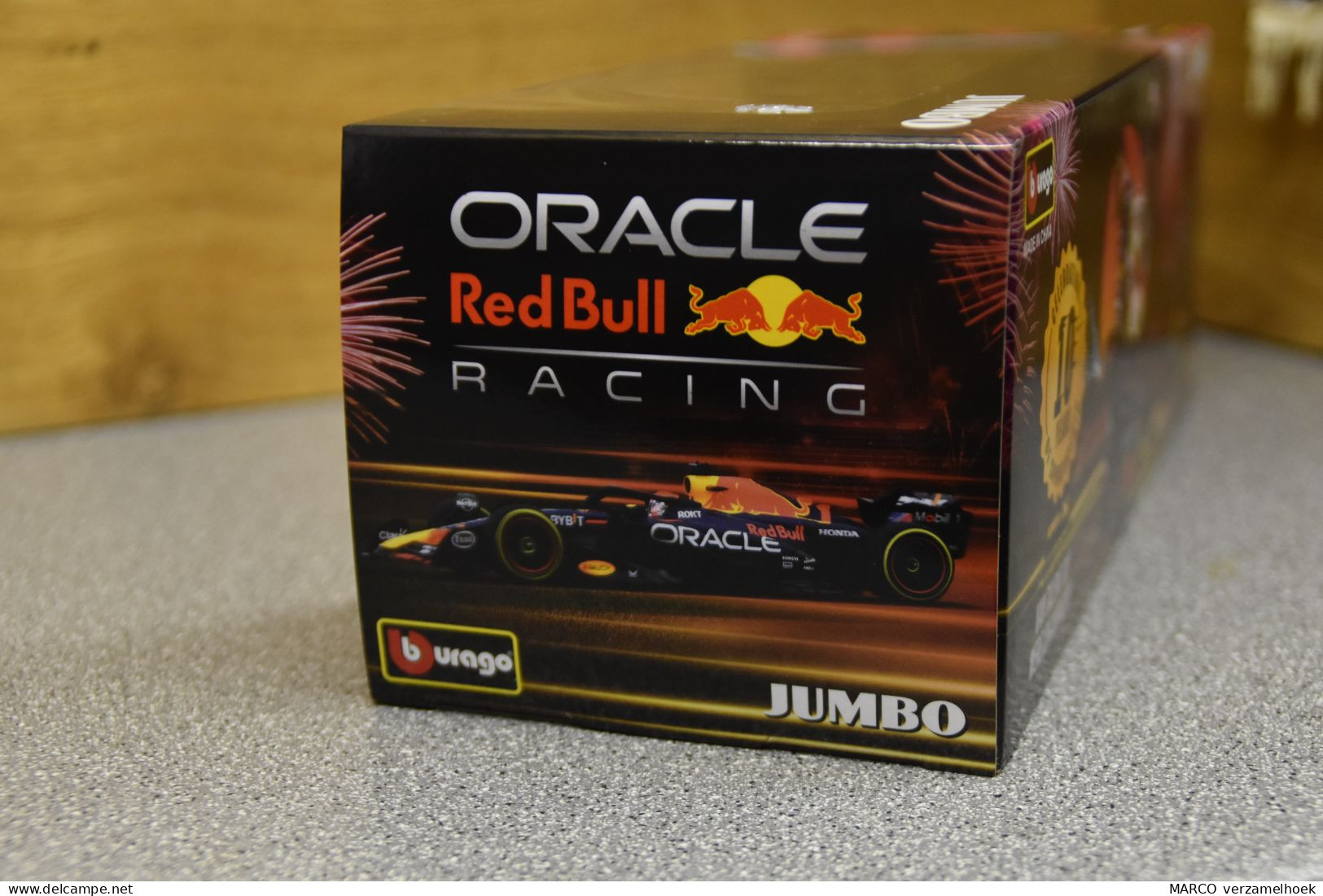 Bburago RB19 Scale 1:24 Limited Edition For Jumbo 2023 Esso Red Bull Racing ORACLE F1 Max Verstappen - Honda - Burago