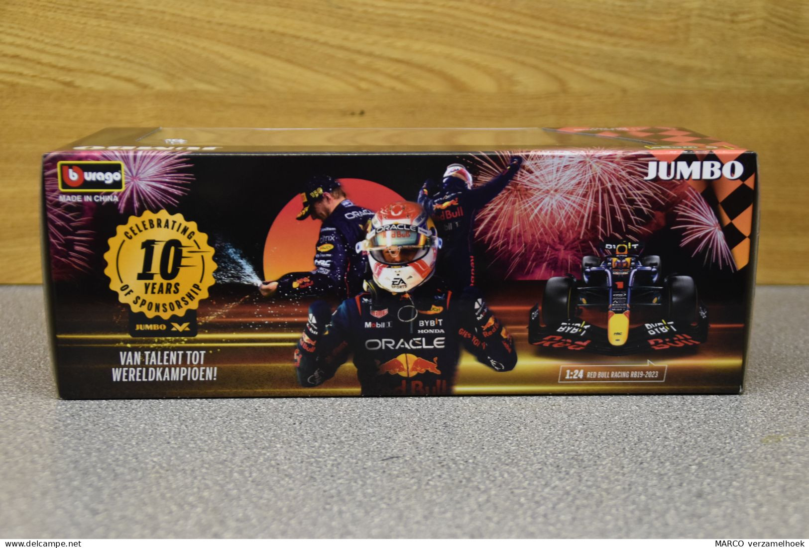 Bburago RB19 Scale 1:24 Limited Edition For Jumbo 2023 Esso Red Bull Racing ORACLE F1 Max Verstappen - Honda - Burago