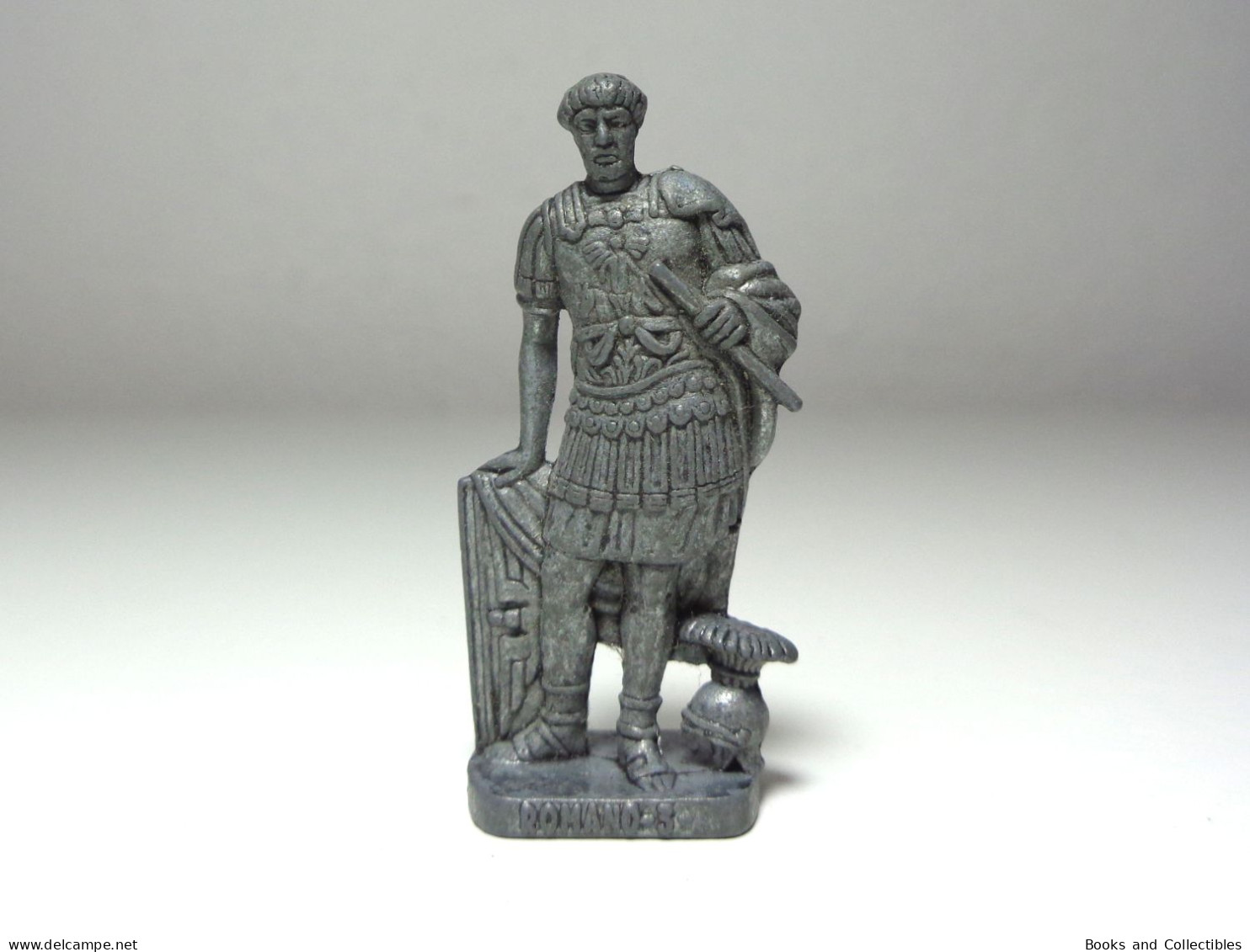 [KNR_0129] KINDER, 1978 - Romans > ROMANO - 3 (40 Mm, Metal) - Figurillas En Metal