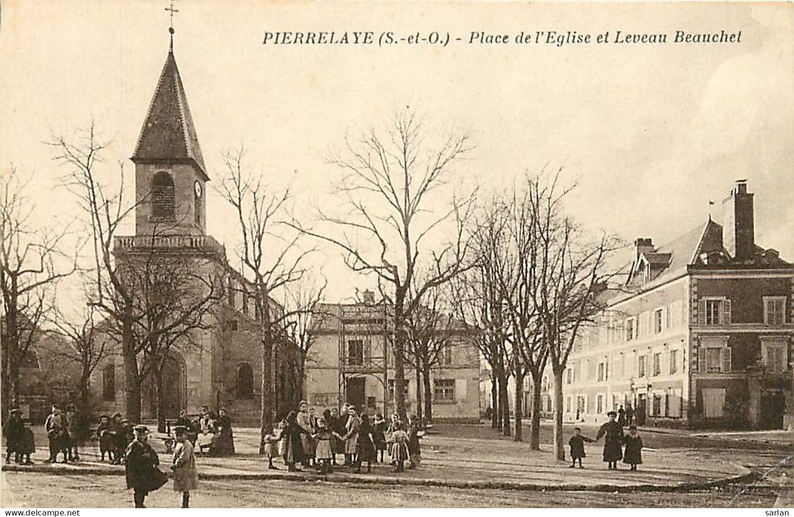 95 , PIERRELAYE , Place De L'église Et Leveau Beauchet , * 437 05 - Pierrelaye