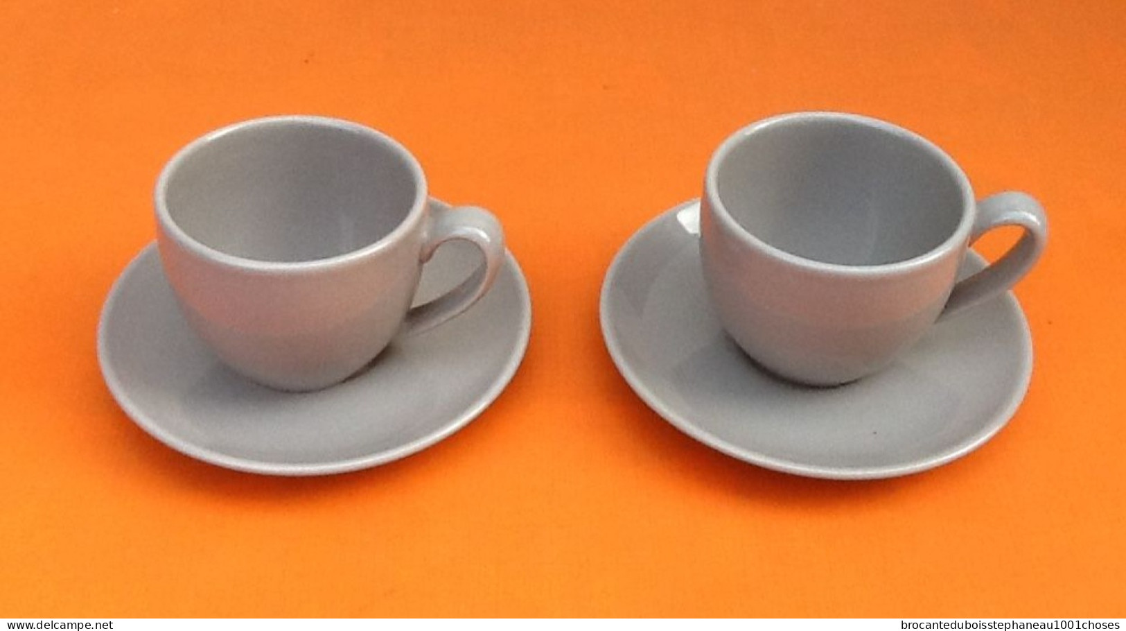 2 Tasses / Soucoupes à Café / Thé / Chocolat - Tasses