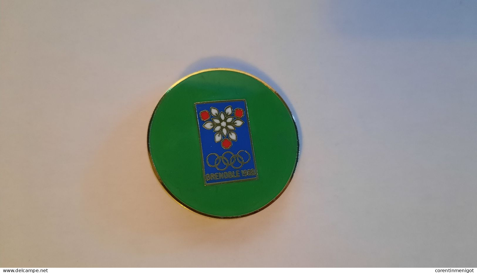 Badge Rond Des Jeux Olympiques De Grenoble 1968 - Kleding, Souvenirs & Andere