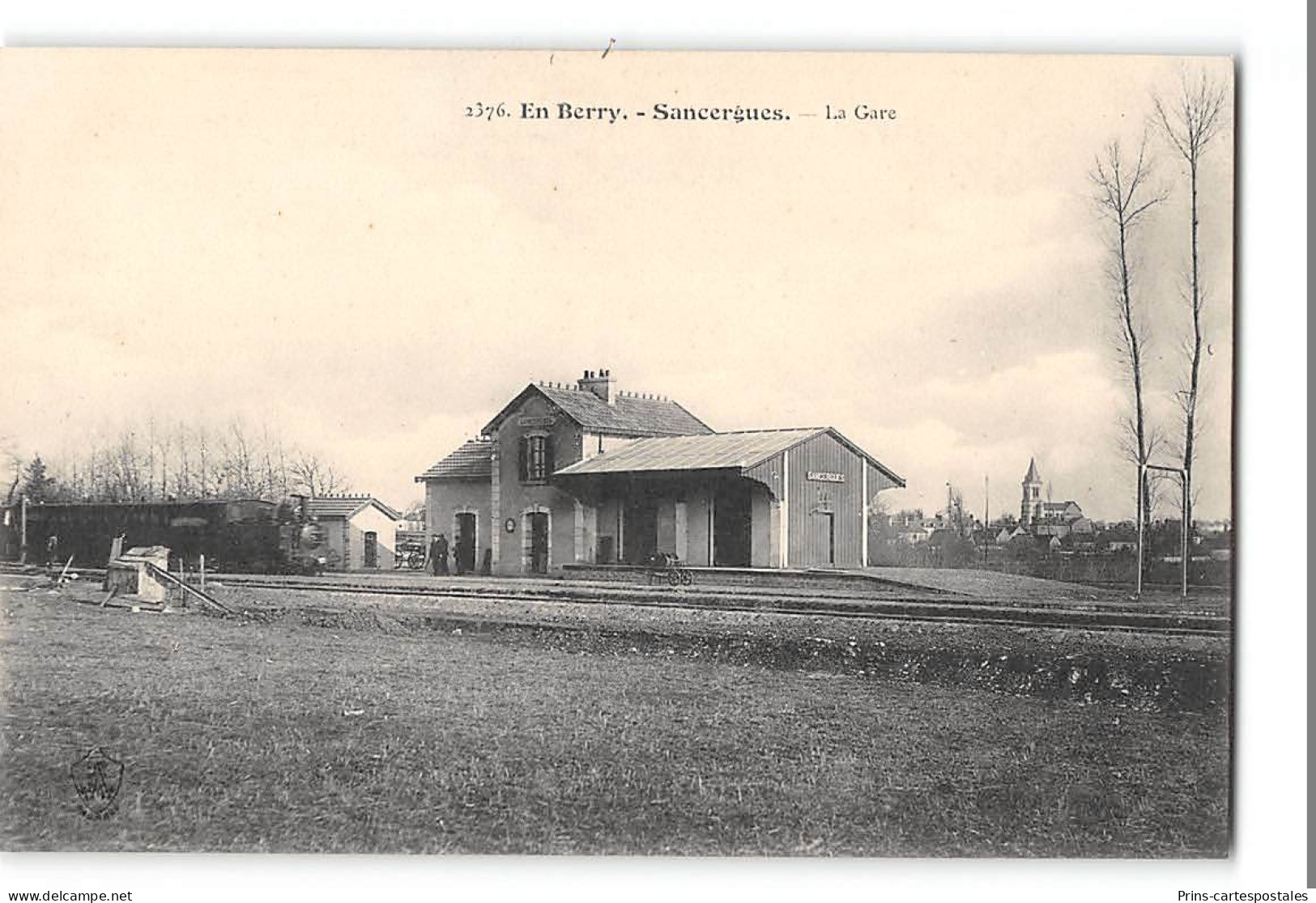 CPA 18 Sancergues La Gare Et Le Train Tramway - Sancergues