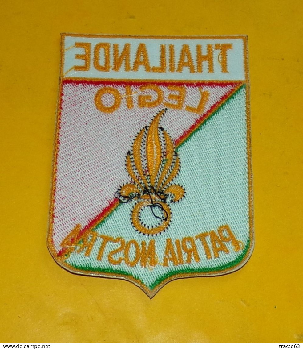 TISSU PATCH : LEGION AMICALE DES ANCIENS SOLDATS D'ORIGINE DE LA THAILANDE    , DIAMETRE 9 CM , BON ETAT VOIR PHOTOS . P - Ecussons Tissu