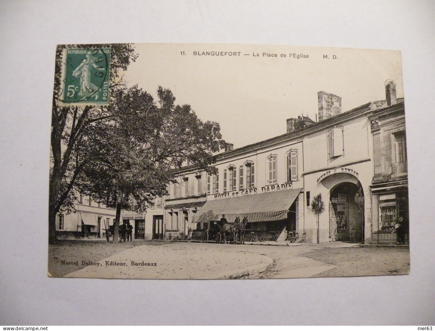 A538 . CPA. 33. BLANQUEFORT. (Gironde). La Place De L'Eglise. Beau Plan Animé.  écrite & Voyagée 1913 - Blanquefort