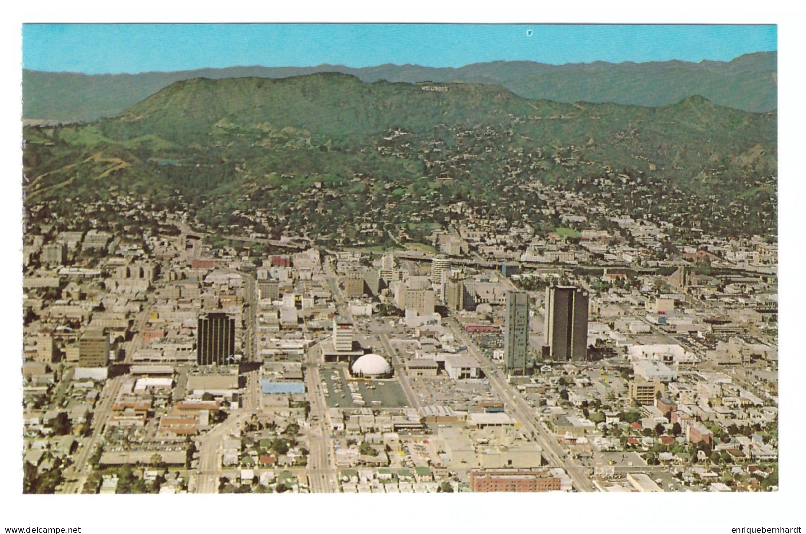 LOS ANGELES (ESTADOS UNIDOS) // HOLLYWOOD - AEREAL VIEW LOOKING TOWARDS THE HOLLYWOOD HILLS // AÑO 1979 - Los Angeles