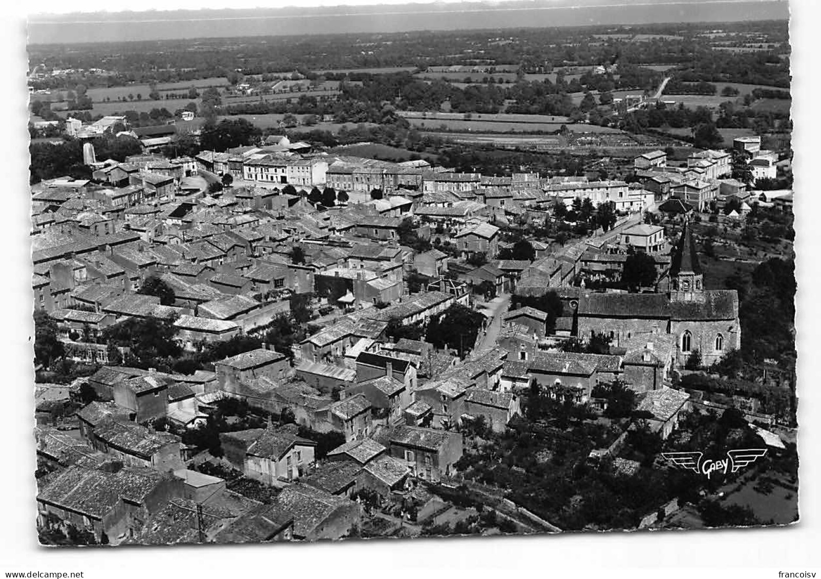 Champdeniers. Vue Generale.  CPSM La France Vue Du Ciel Edit Artaud.   Vue Aerienne - Champdeniers Saint Denis