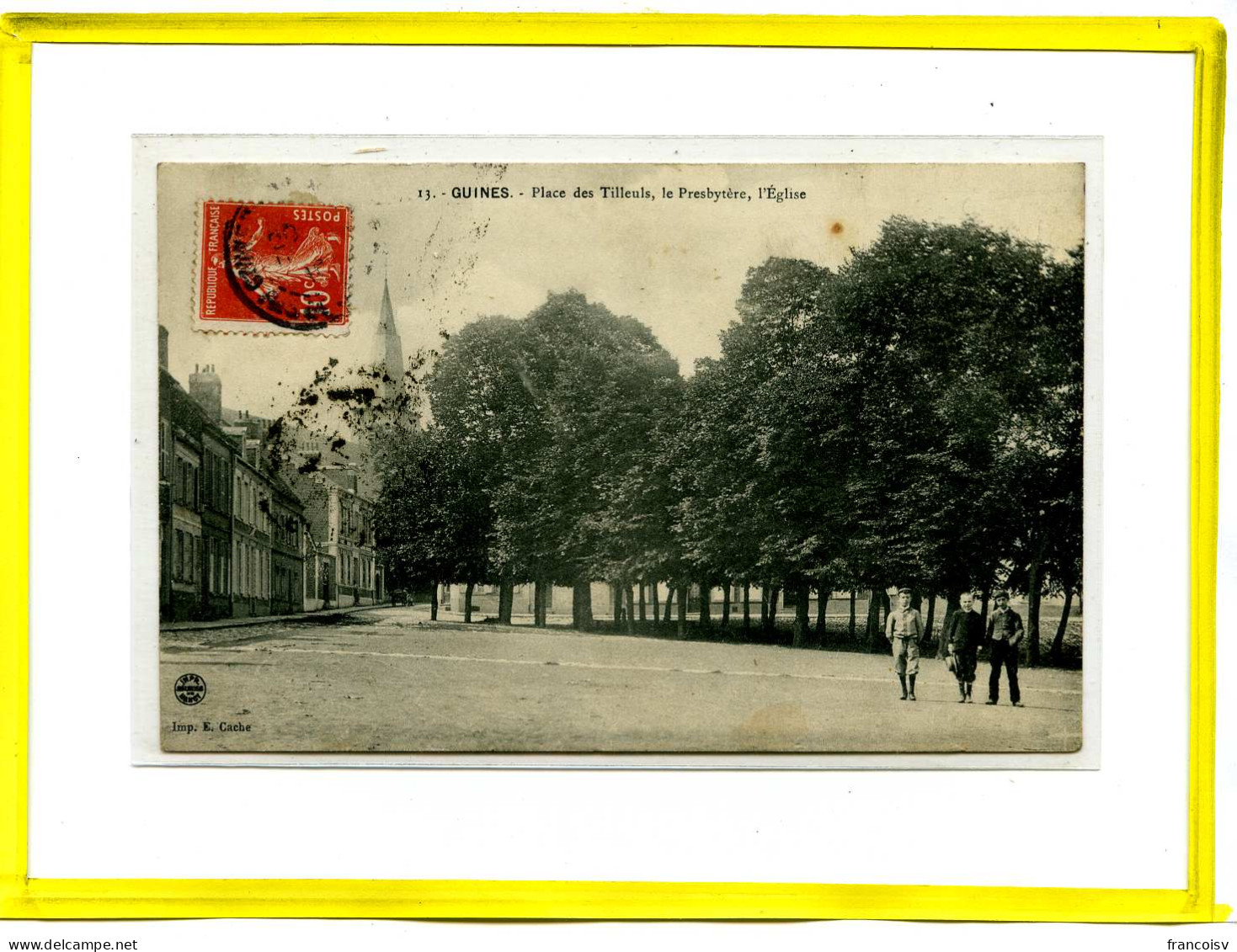 Guines - Place Des Tilleuls, Le Presbytère, L'Eglise  Postée 1910 - Guines