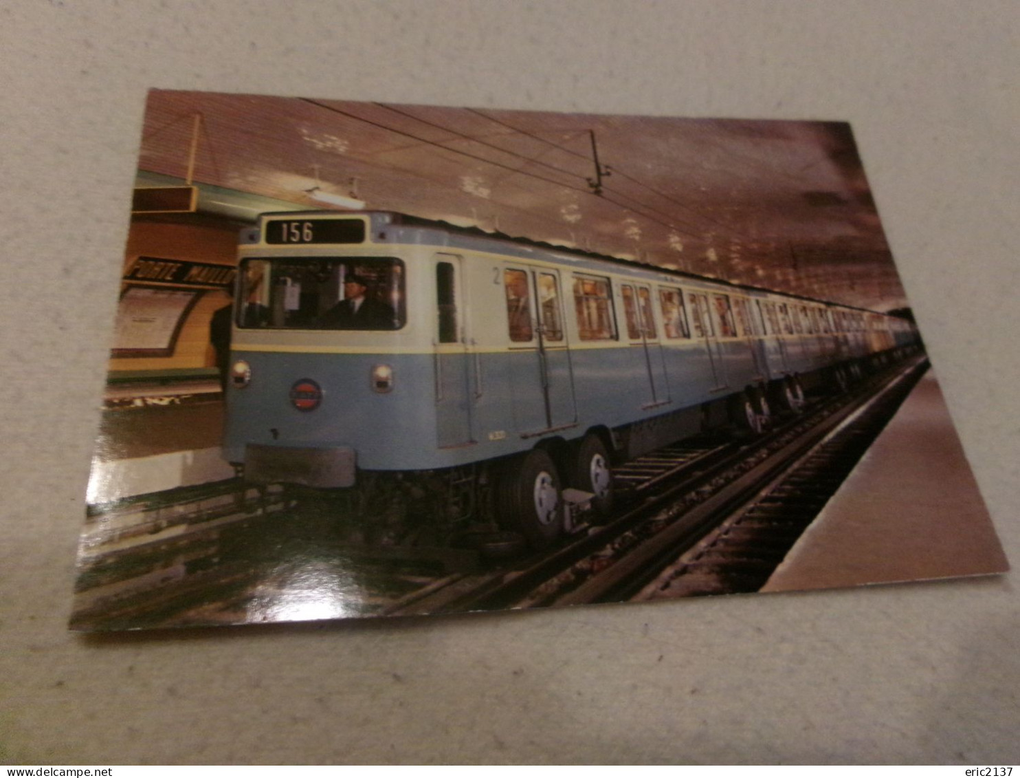 METROPOLITAIN DE PARIS ...RAME SUR PNEUMATIQUE MP 59...1963 - Métro