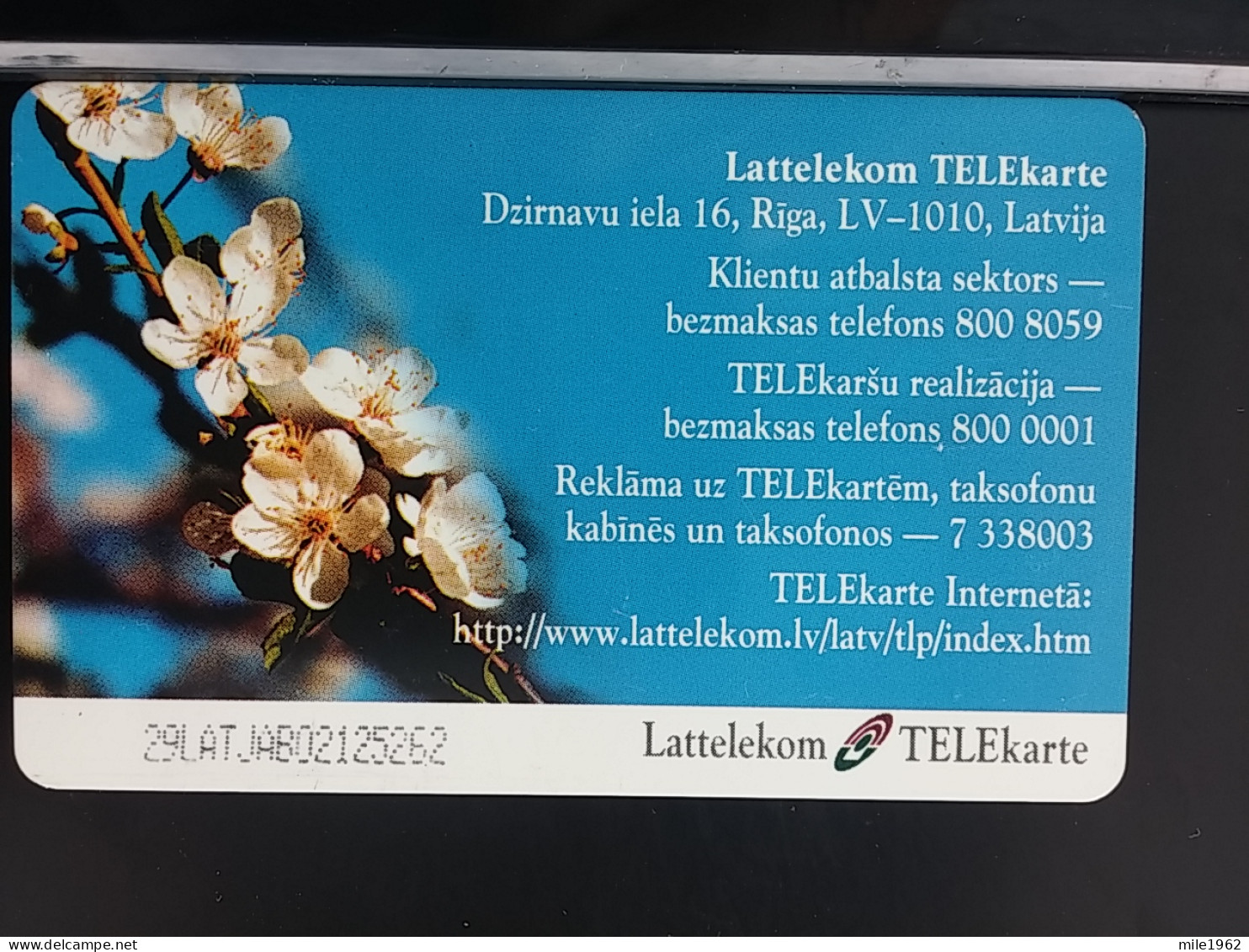 T-268 - LATVIA TELECARD, PHONECARD, FLOWER, FLEUR,  - Letonia