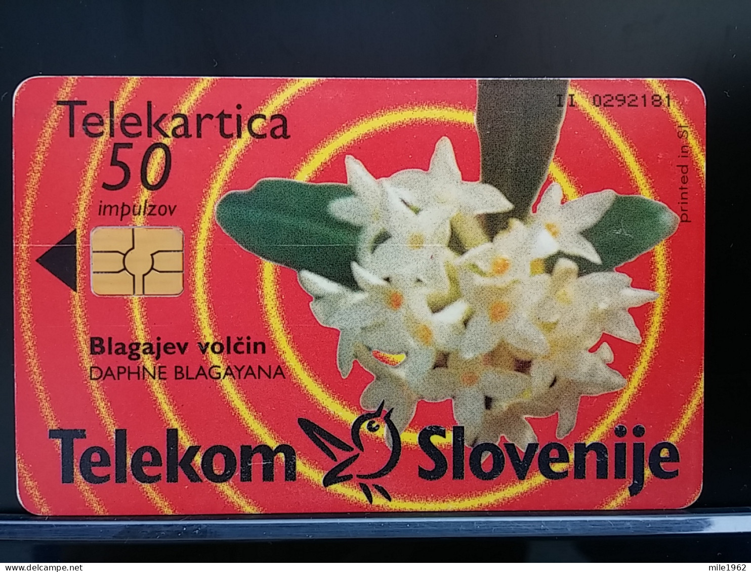 T-274 - SLOVENIA TELECARD, PHONECARD, BASKETBALL, FLOWER, FLEUR - Slovenia