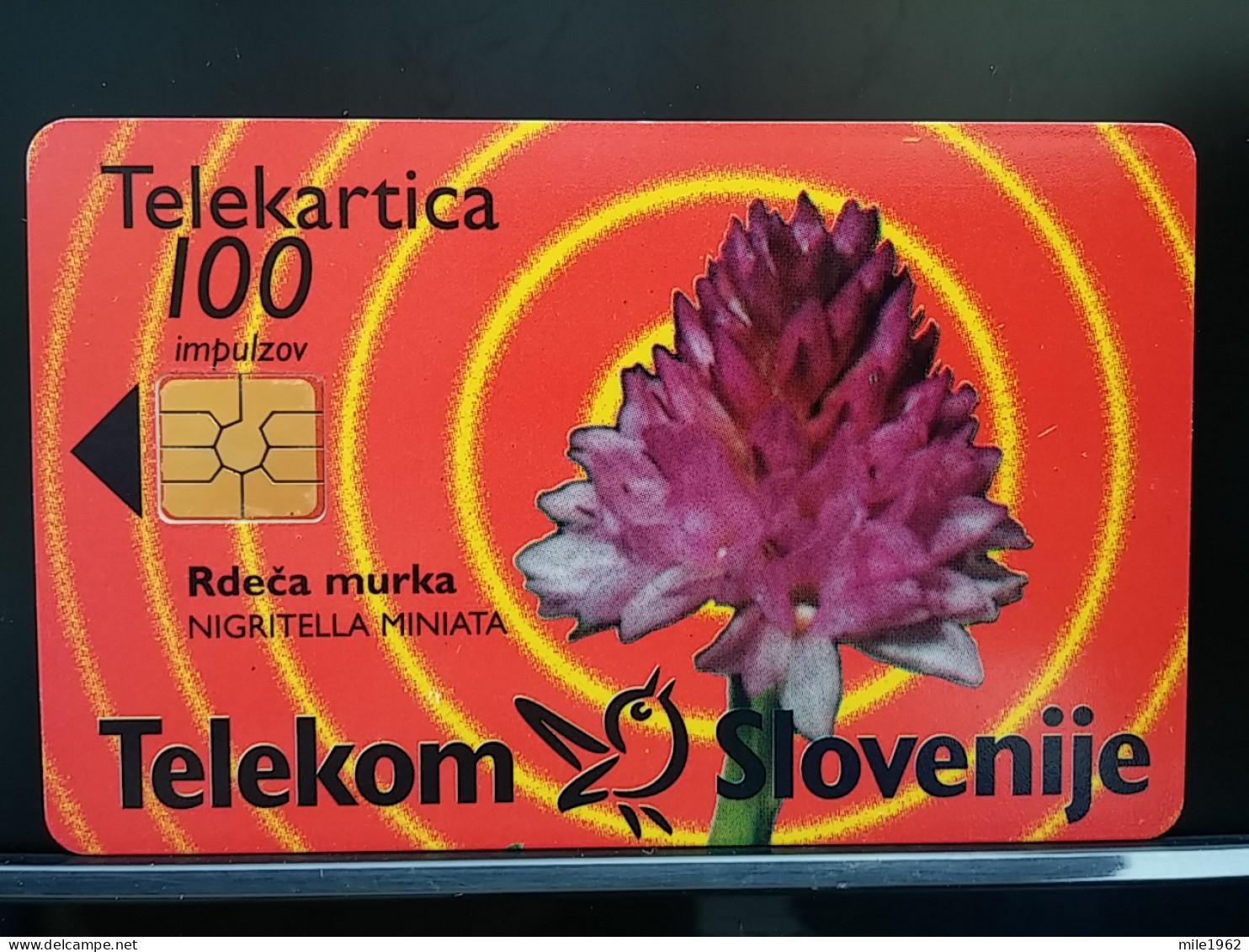 T-274 - SLOVENIA TELECARD, PHONECARD, FLOWER, FLEUR - Slovenia