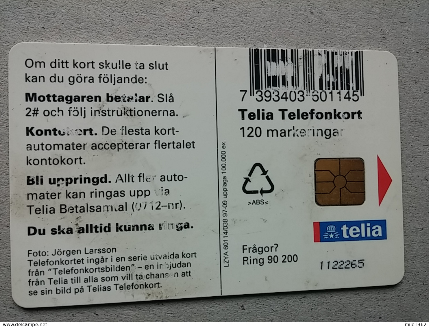 T-328 - SWEDEN, TELECARD, PHONECARD, Dog, Chien - Sweden