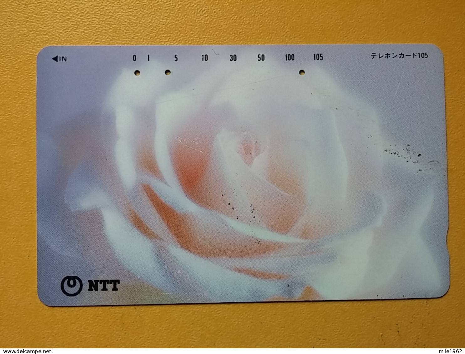 T-385 - JAPAN, Japon, Nipon, TELECARD, PHONECARD, Flower, Fleur, NTT 111-071 - Bloemen