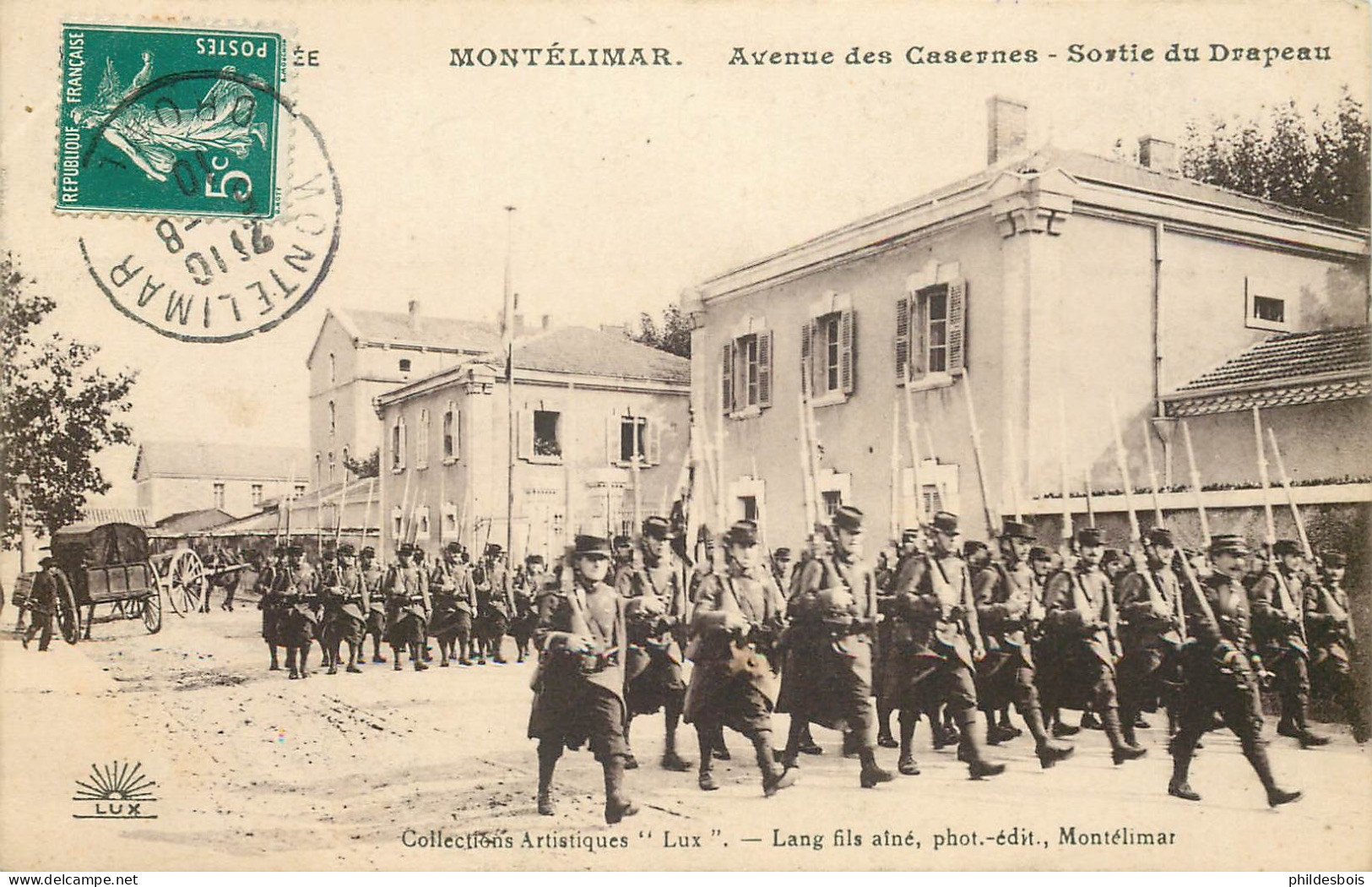 DROME  MONTELIMAR  Avenue Des Casernes Sortie Du Drapeau - Montelimar