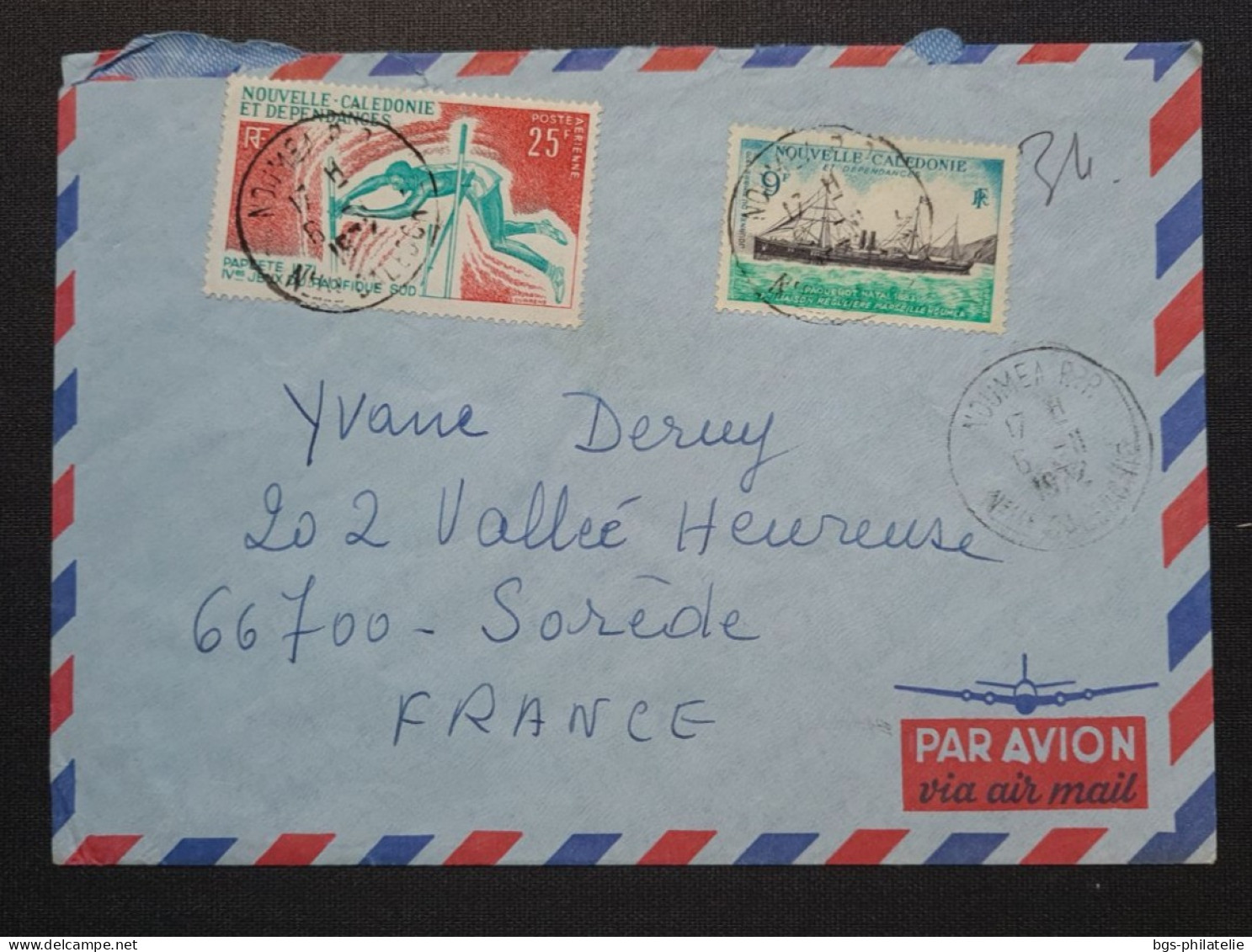 Nouvelle Calédonie Timbres Numéros 366 Et PA 122 Sur Lettre. - Briefe U. Dokumente