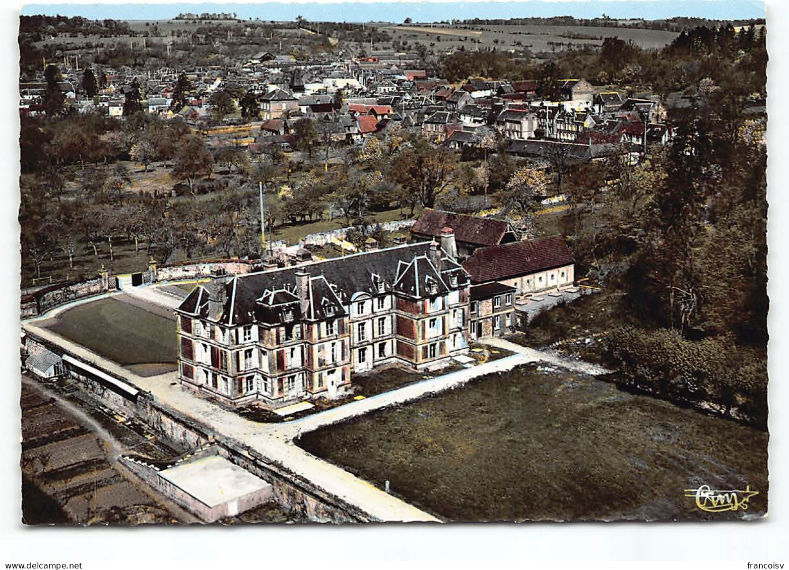 Songeons. Le Chateau - Vue Aerienne. Edit Cim  - Songeons