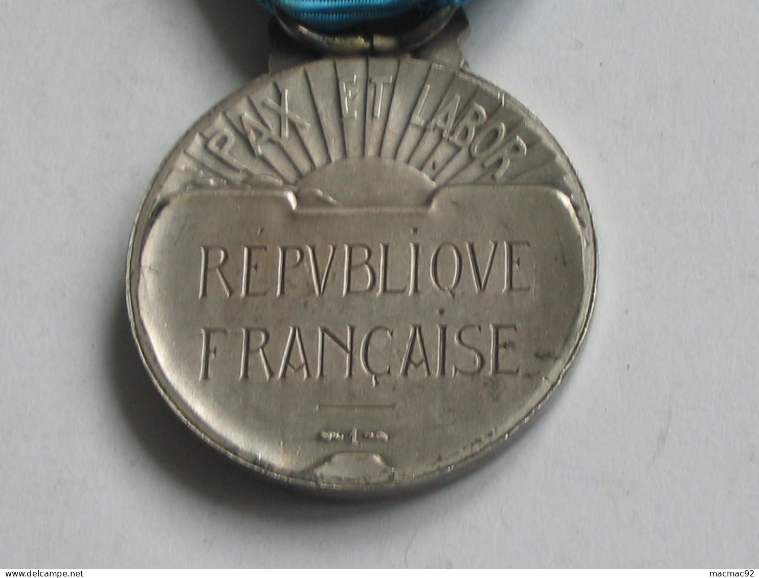 Médaille/décoration - Jeunesse Et Sports     **** EN ACHAT IMMEDIAT **** - Frankreich