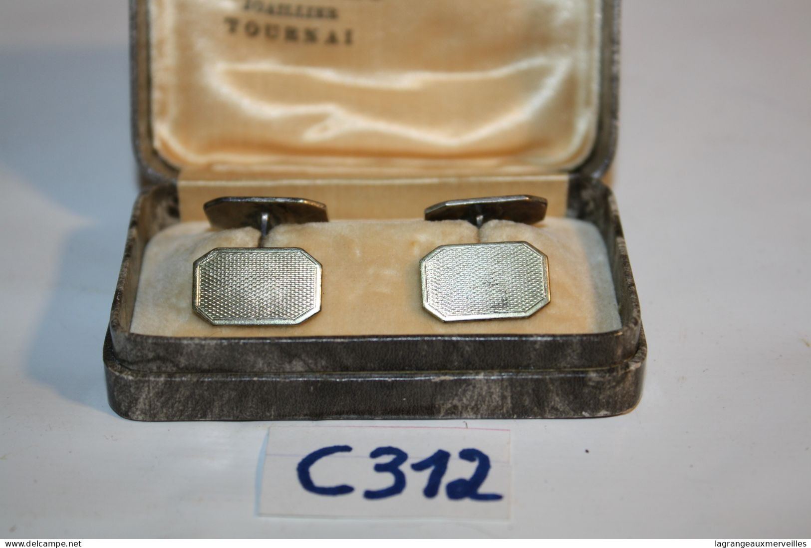 C312 2 Anciens Boutons De Manchette - V Thiefry - Tournai - Boite Origine - Cuff Links & Studs