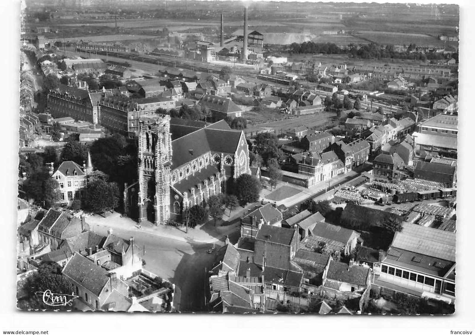 Haubourdin. Eglise St Maclou Vue Aerienne .   Edit Cim CPSM - Haubourdin