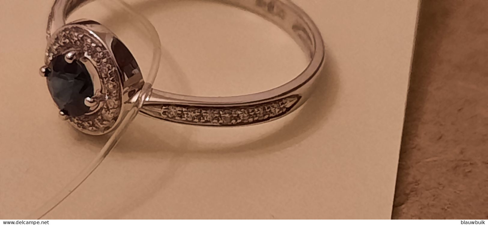 Ring met safier en diamanten in witgoud (14K), maat 55 (17,5)
