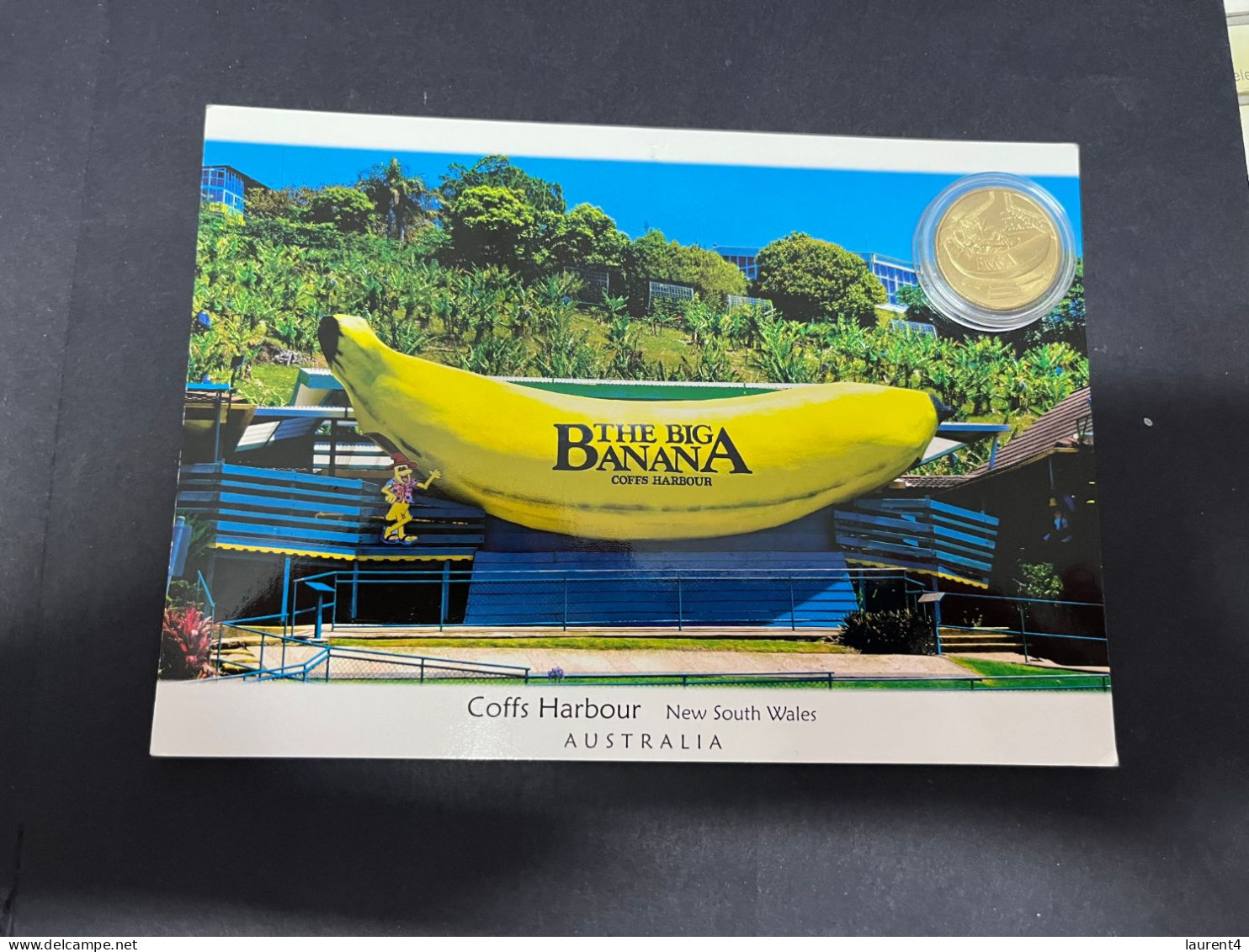 31-12-2023 (3 W 17) Australia - New South Wales  - Coffs Harbour Big Banana (with Matching New $ 1.00 Big Banana Coin) - Dollar