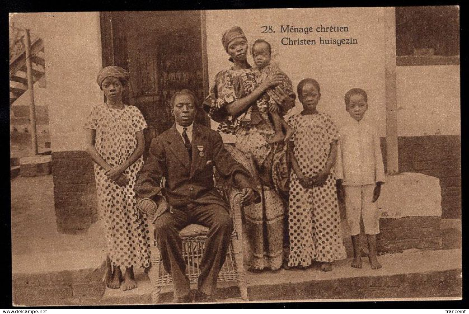 RUANDA URUNDI(1928) Christian Family. Illustrated Postal Card Of Belgian Congo Overprinted For Use In Ruanda-Urundi. Sep - Ganzsachen