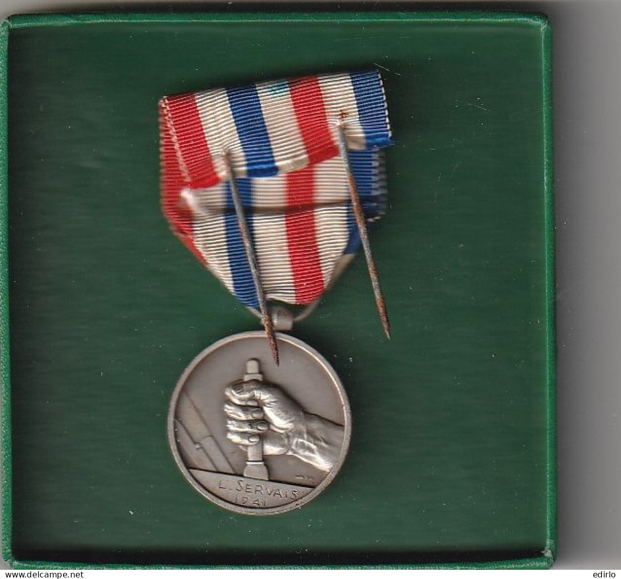 *** Médaille Des Cheminots -- - France