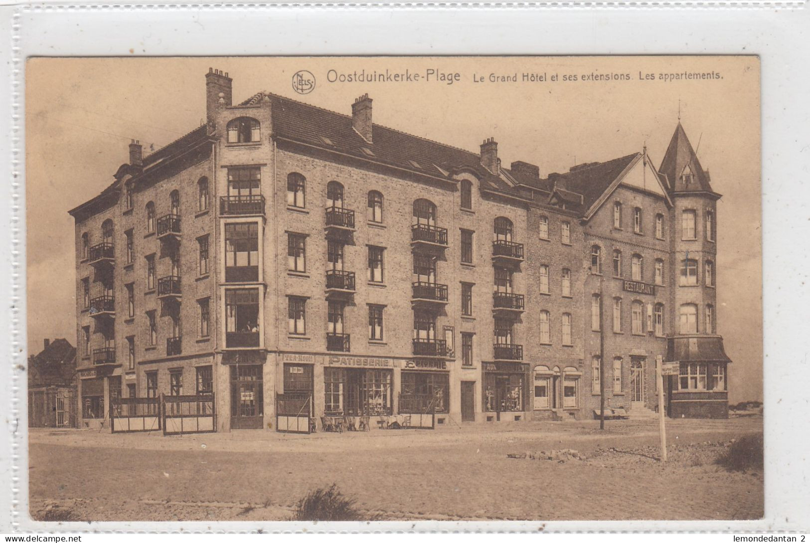 Oostduinkerke. Le Grand Hotel Et Ses Extensions. Les Appartements. * - Oostduinkerke