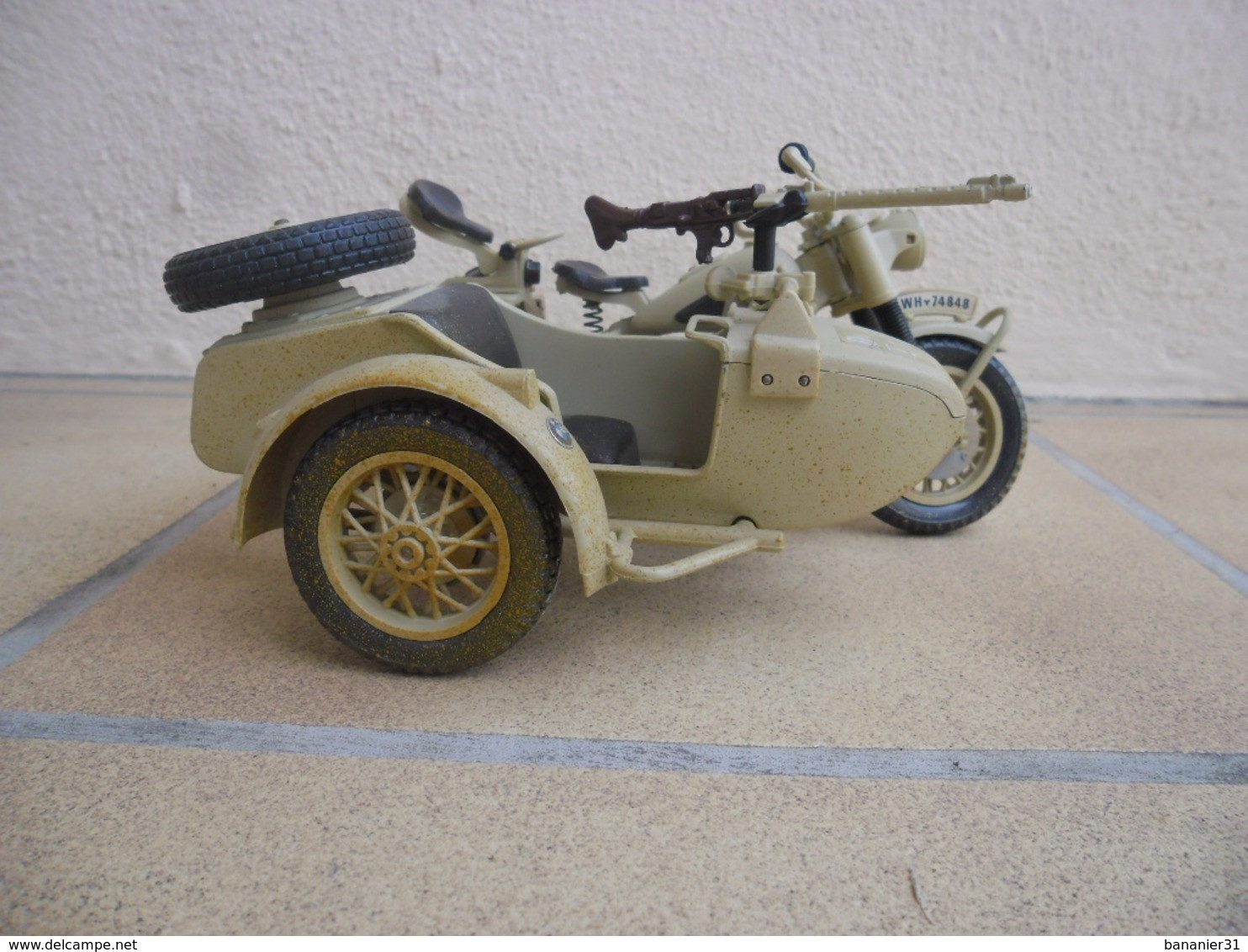 RARE MOTO BMW R 75 Afrika Korps Wehrmacht 1941-1944 au 1/15 de POLISTIL MS 110 en boite/boxed