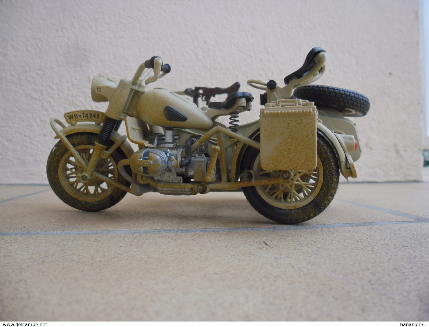 RARE MOTO BMW R 75 Afrika Korps Wehrmacht 1941-1944 au 1/15 de POLISTIL MS 110 en boite/boxed