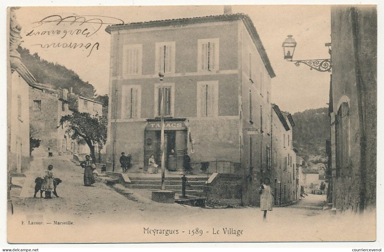 CPA - MEYRARGUES (B Du R) - Le Village - Meyrargues