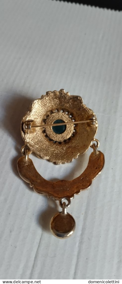 Spilla  Vintage Con Bagno In Oro Con Giada - Brooches