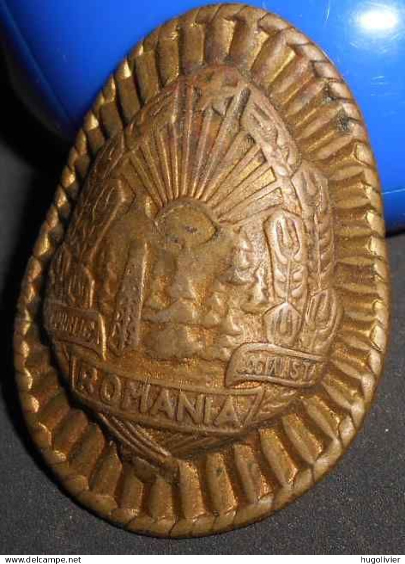 Ancien Badge Insigne De Casquette Roumanie Transmission Militaria Republica Socialista Romania Soviétique - Andere & Zonder Classificatie