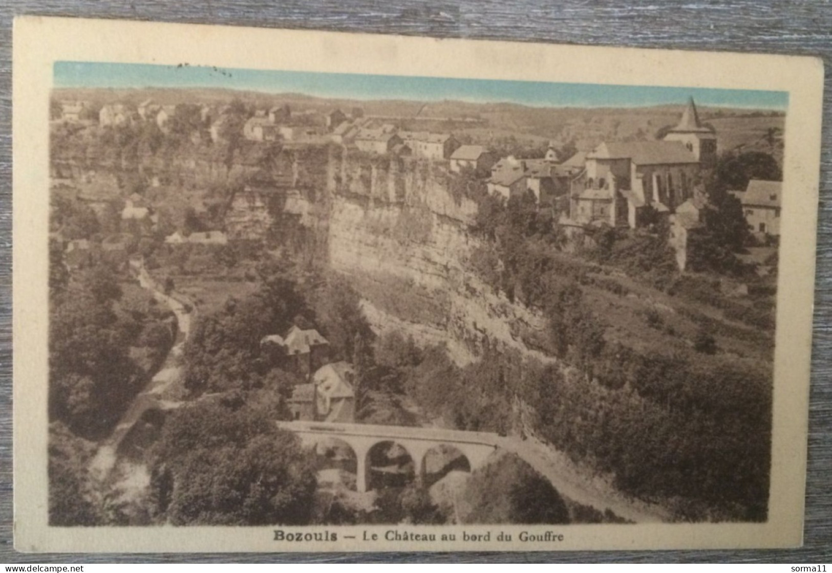 CPA BOZOULS 12 Le Château Au Bord Du Gouffre - Bozouls