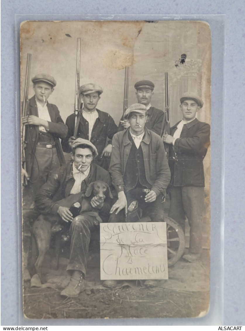 Carte Photo ,souvenir De La Noce Charmeteau , Fusils - To Identify