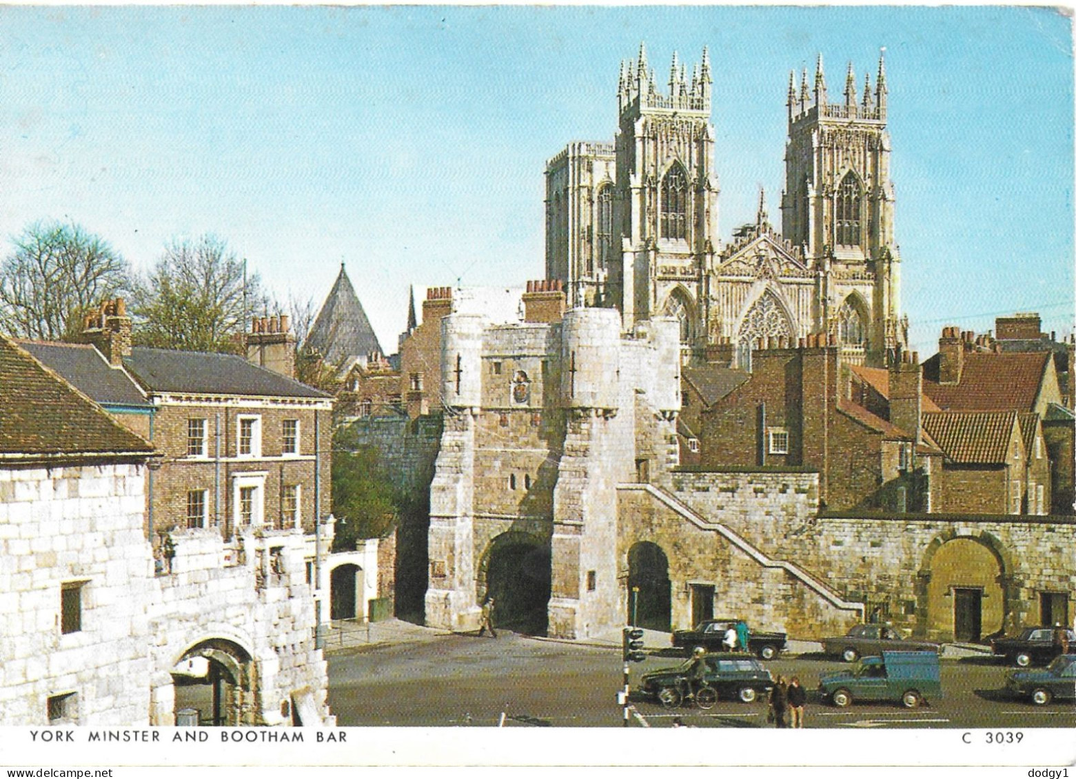 YORK MINSTER AND BOOTHAM BAR, YORK, YORKSHIRE, ENGLAND. UNUSED POSTCARD   Zq2 - York