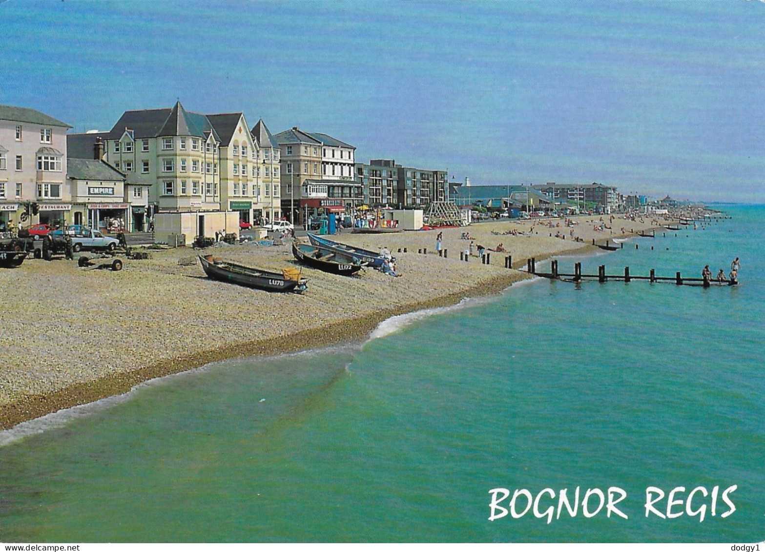 EAST BEACH, BOGNOR REGIS, SUSSEX, ENGLAND. USED POSTCARD   Hold 11 - Bognor Regis