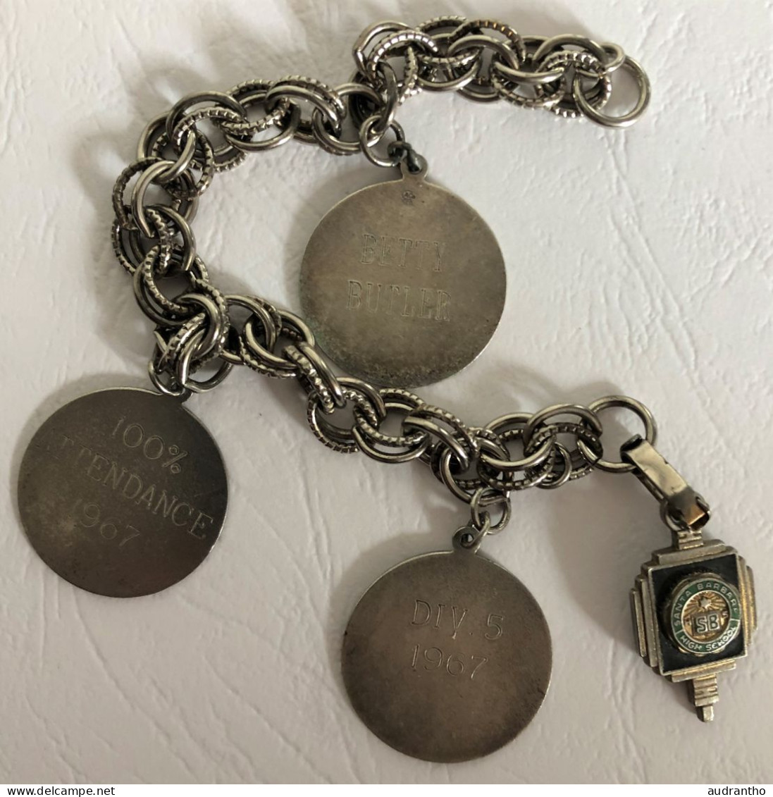 Bracelet Américain Souvenir Betty Buttler 1967 - école Américaine - Recordatorios