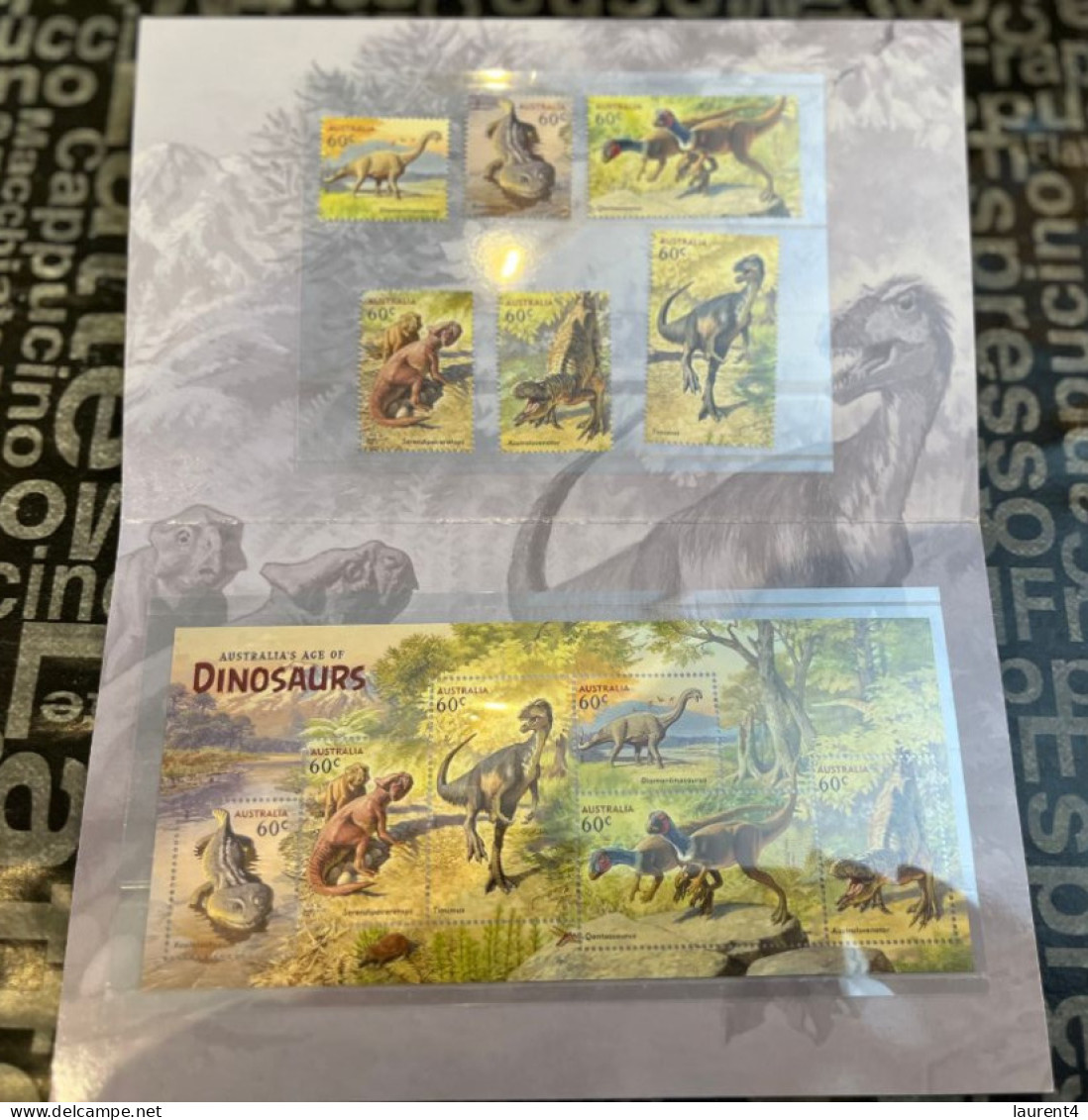 1-1-2024 (4 W 5) Australia Stamp Pack - Dinosaur (6 Stamps + 1 Mini Sheet) - Presentation Packs