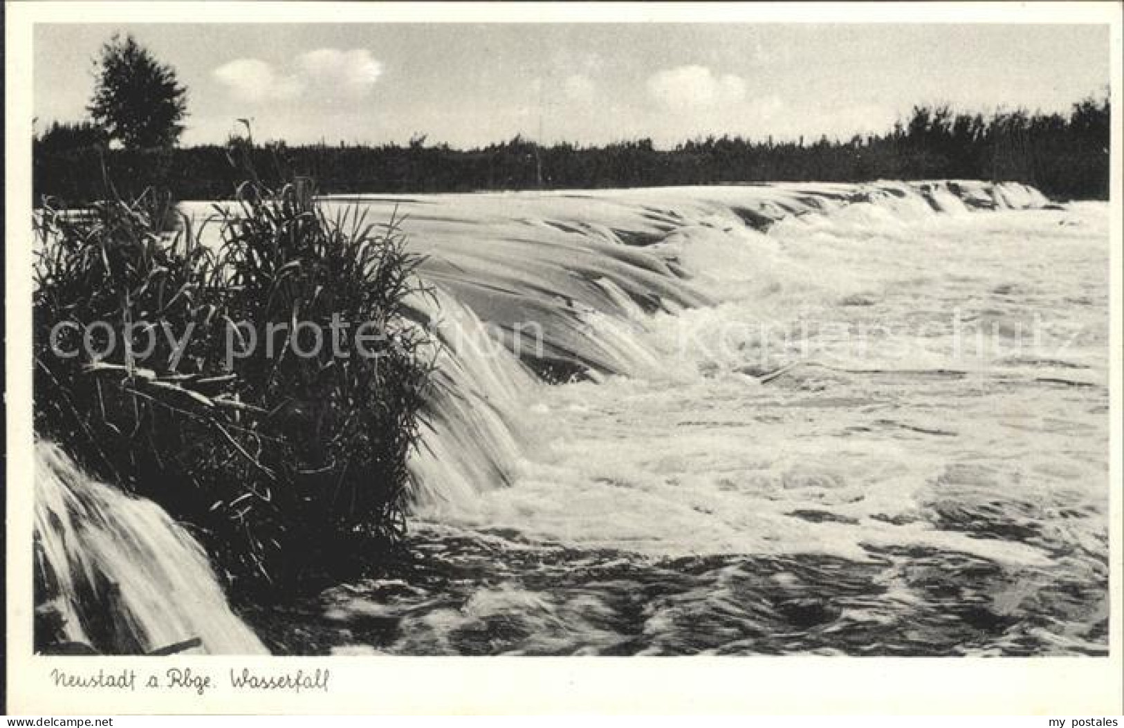 42111577 Neustadt Ruebenberge Wasserfall Neustadt - Neustadt Am Rübenberge